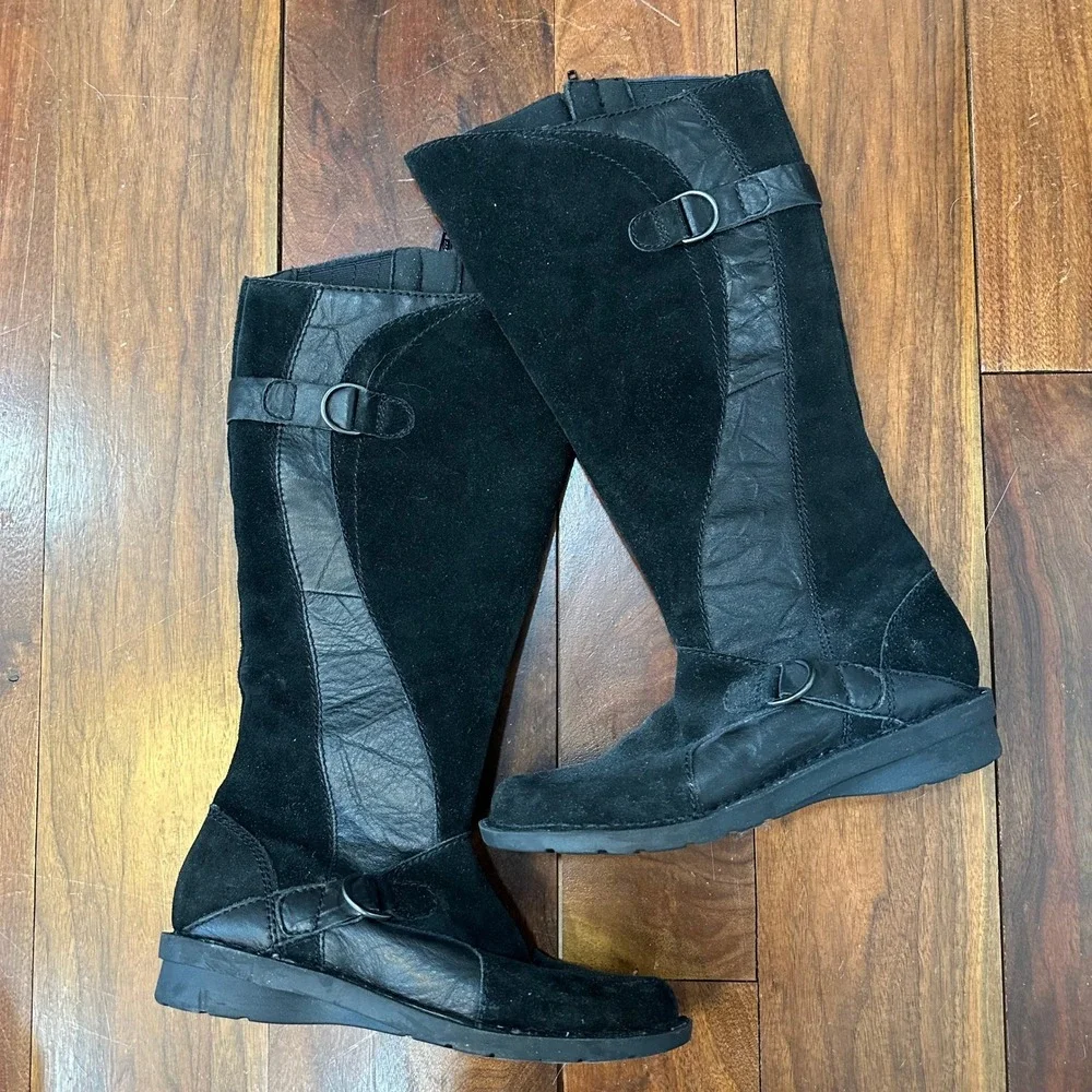 Clarks Womens Boots Knee High 7 Black Leather Riding Buckle Suede Wedge Comfort
